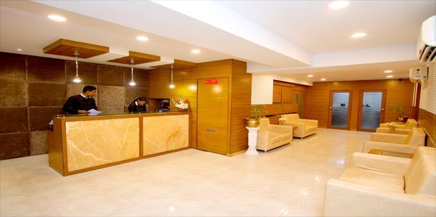 Hotel Crestwood Kolkata Exterior photo