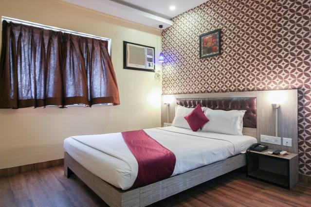 Hotel Crestwood Kolkata Exterior photo